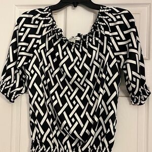 White House Black Market short sleeve blouse